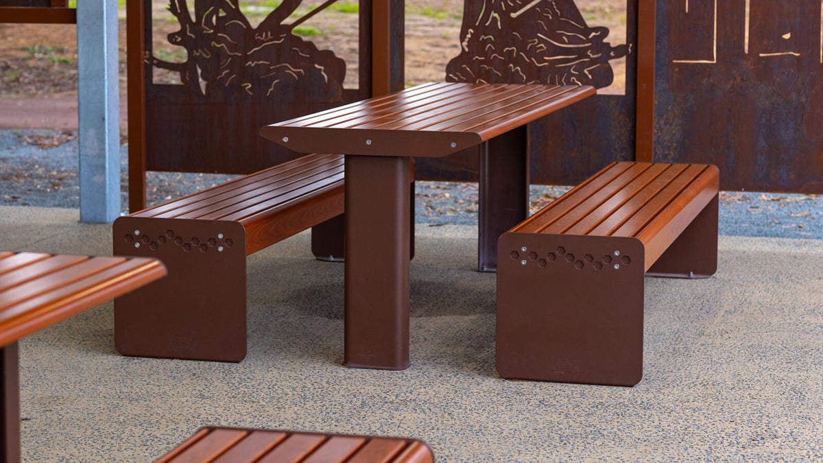PI Hyve Table Setting 004
