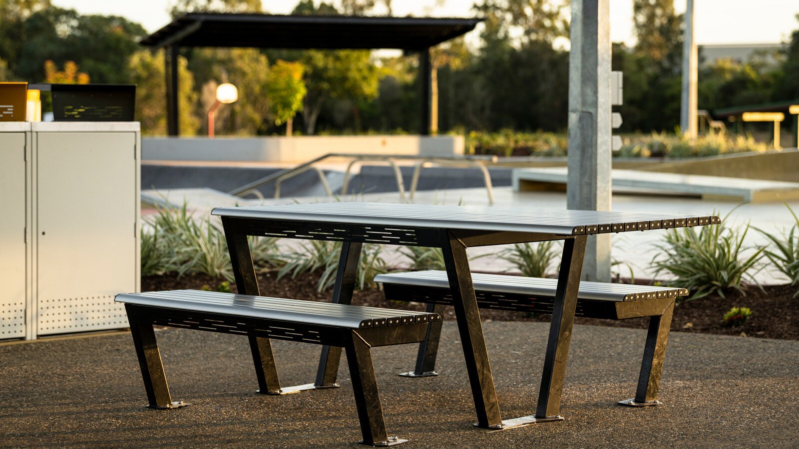 PI Streetstyle Table Setting 001